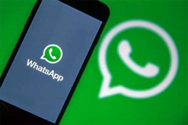 پیامرسان واتساپ برای کاربران iOS